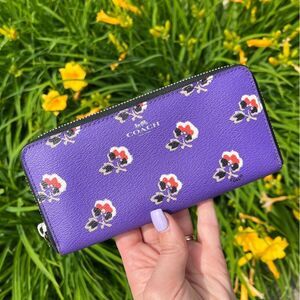 Coach Purple Bramble Flower Accordion
Wallet